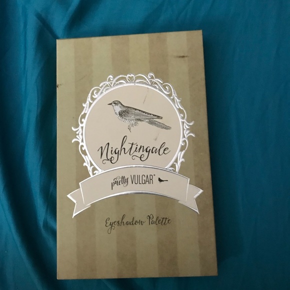 Pretty vulgar nightingale palette - Picture 2 of 2